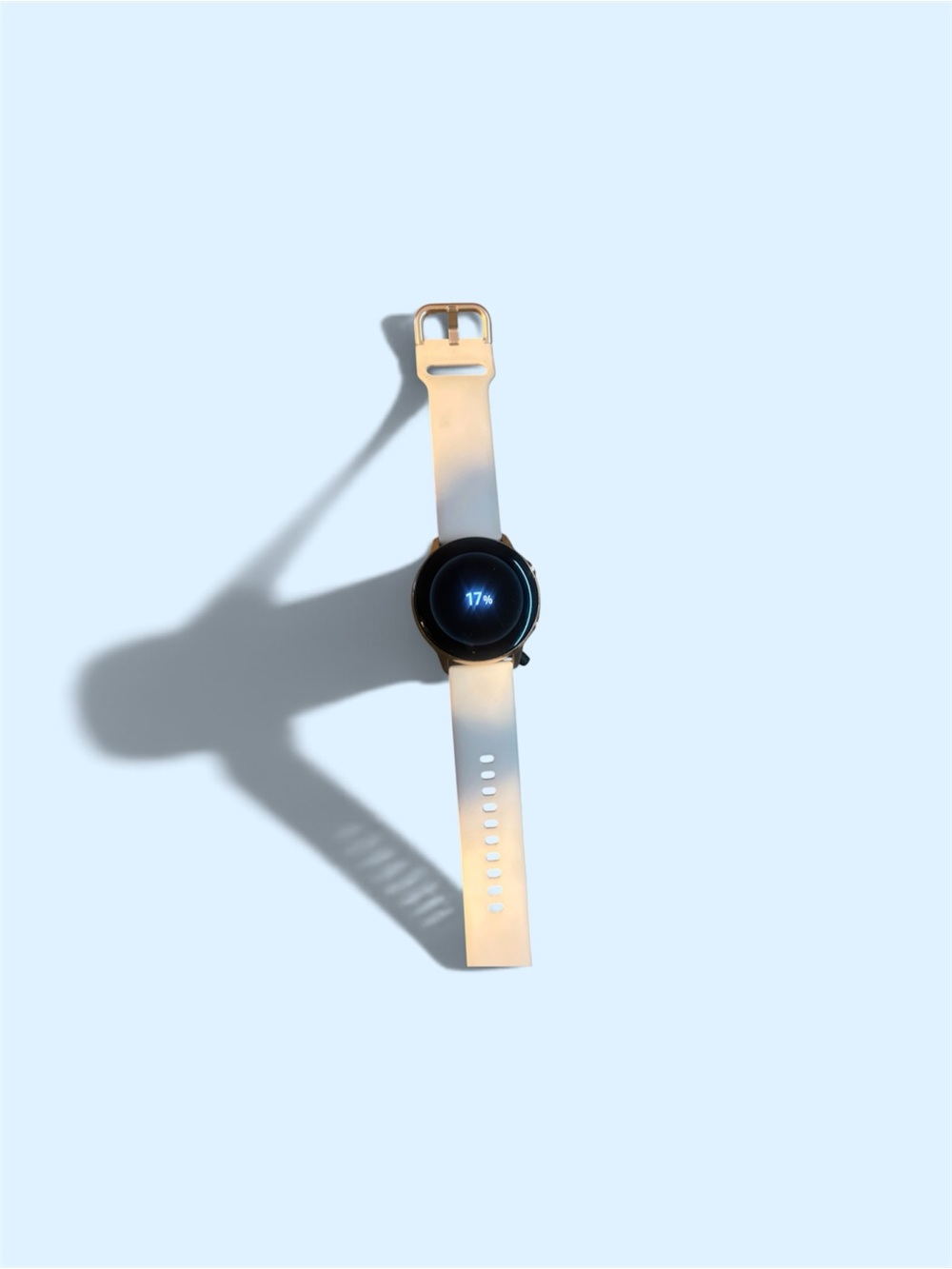 Samsung White Silicone Smartwatch with Round OLED Screen